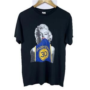 Marilyn Monroe Shirt in a Steph Curry Warriors Jersey Men’s Sz Medium
